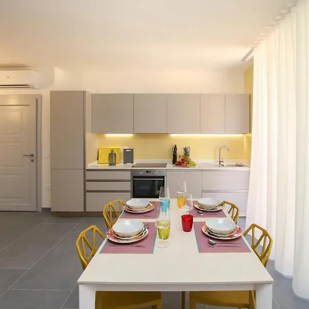 Hollidayhouse - Vista Mare Lejlighed *