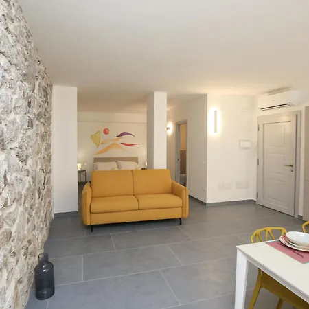 Apartman Hollidayhouse - Vista Mare